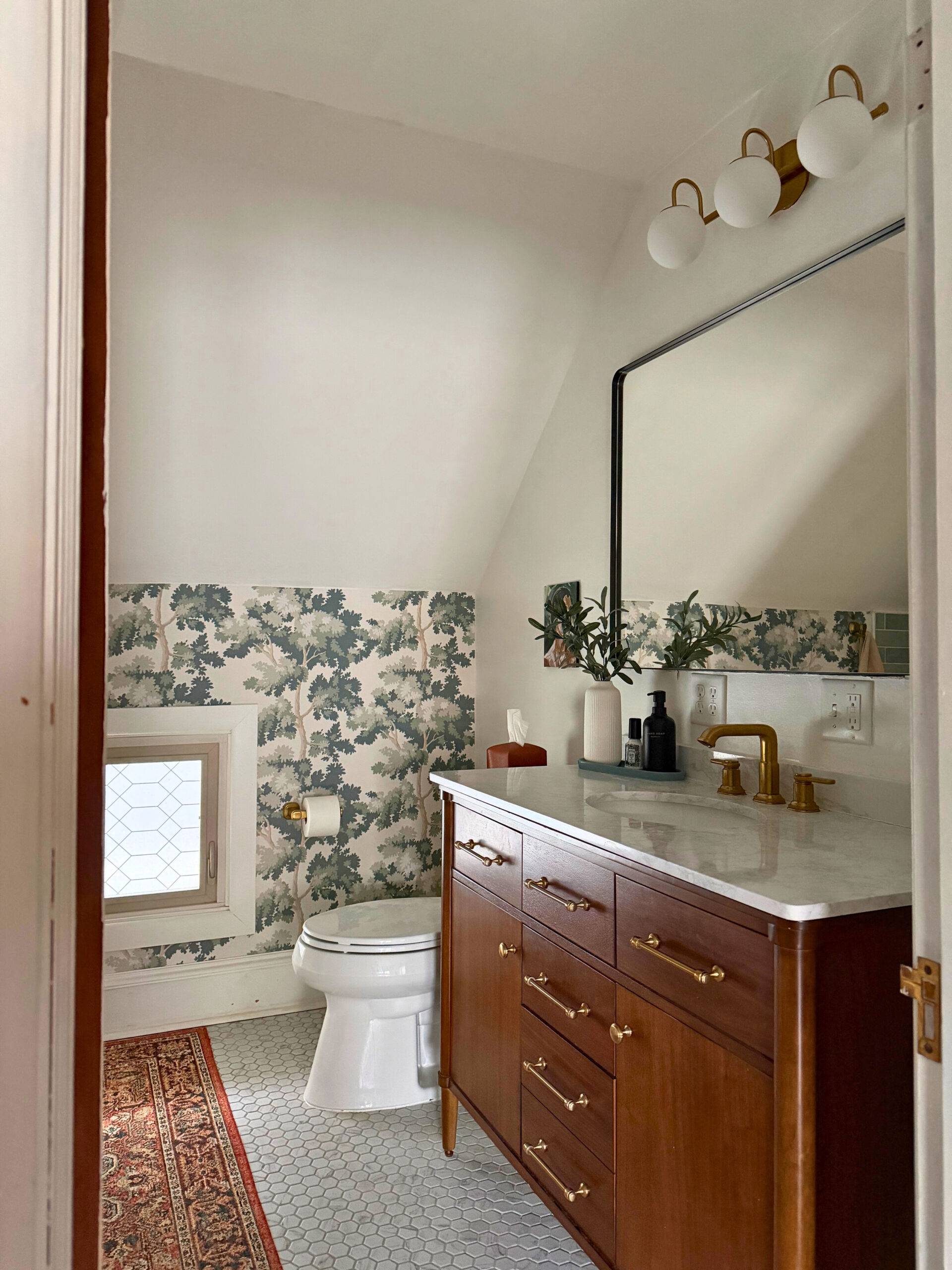 7ebc2eb4-dcdd-4dd7-bbb4-6647d9ca6096