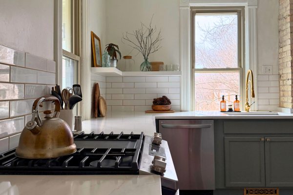 house-on-huron-kitchen-stove